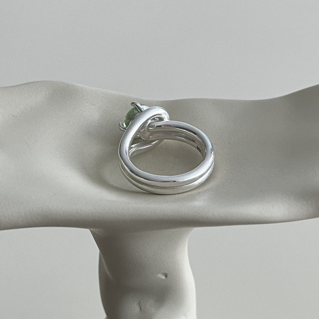 Green Knot Twisted Silver Ring